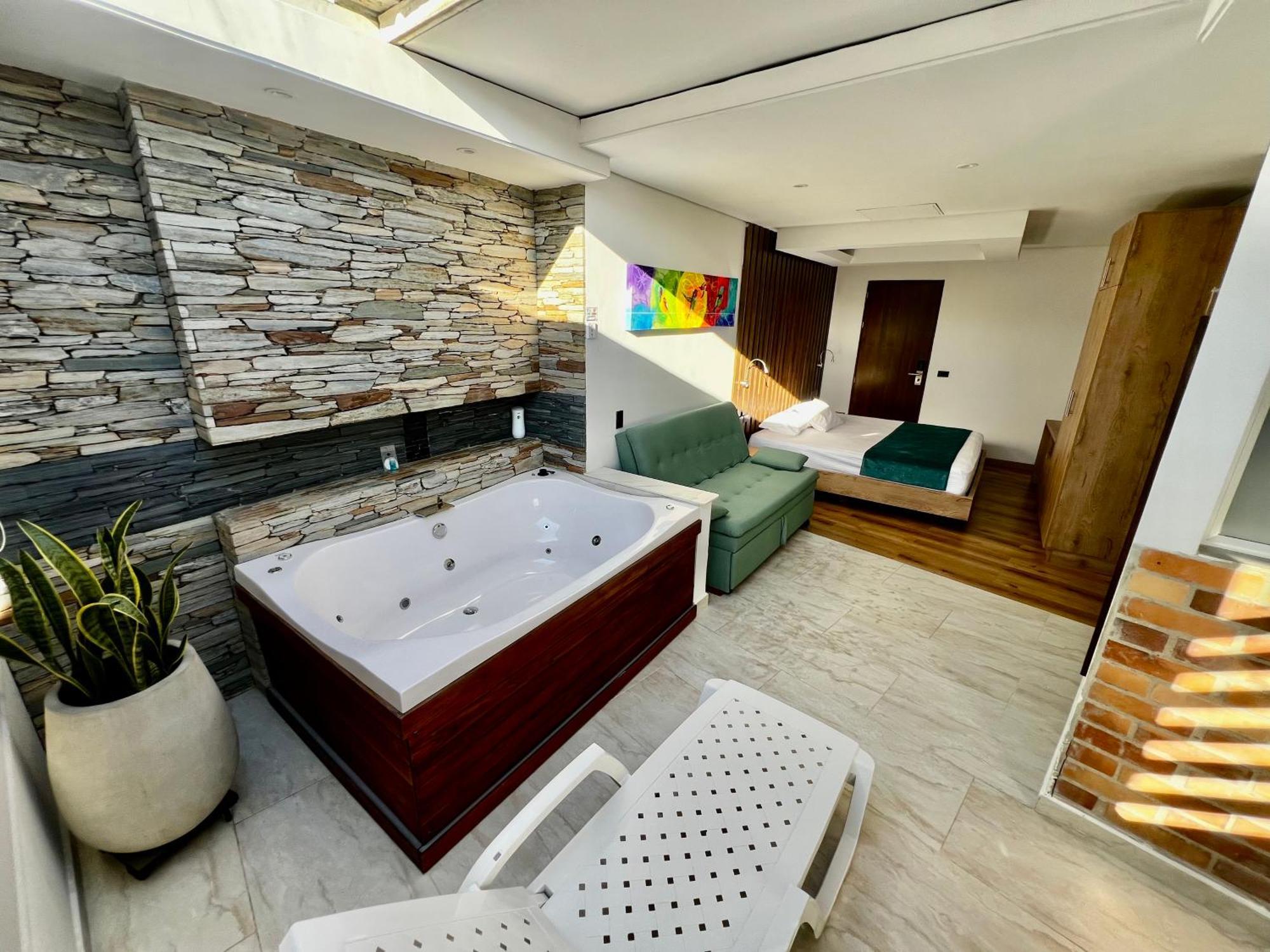 ריונגרו Hotel Toscana Oriente מראה חיצוני תמונה