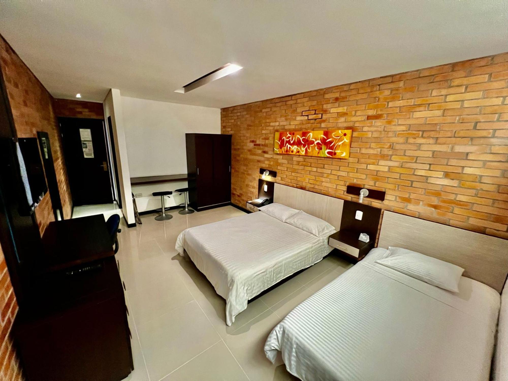 ריונגרו Hotel Toscana Oriente מראה חיצוני תמונה