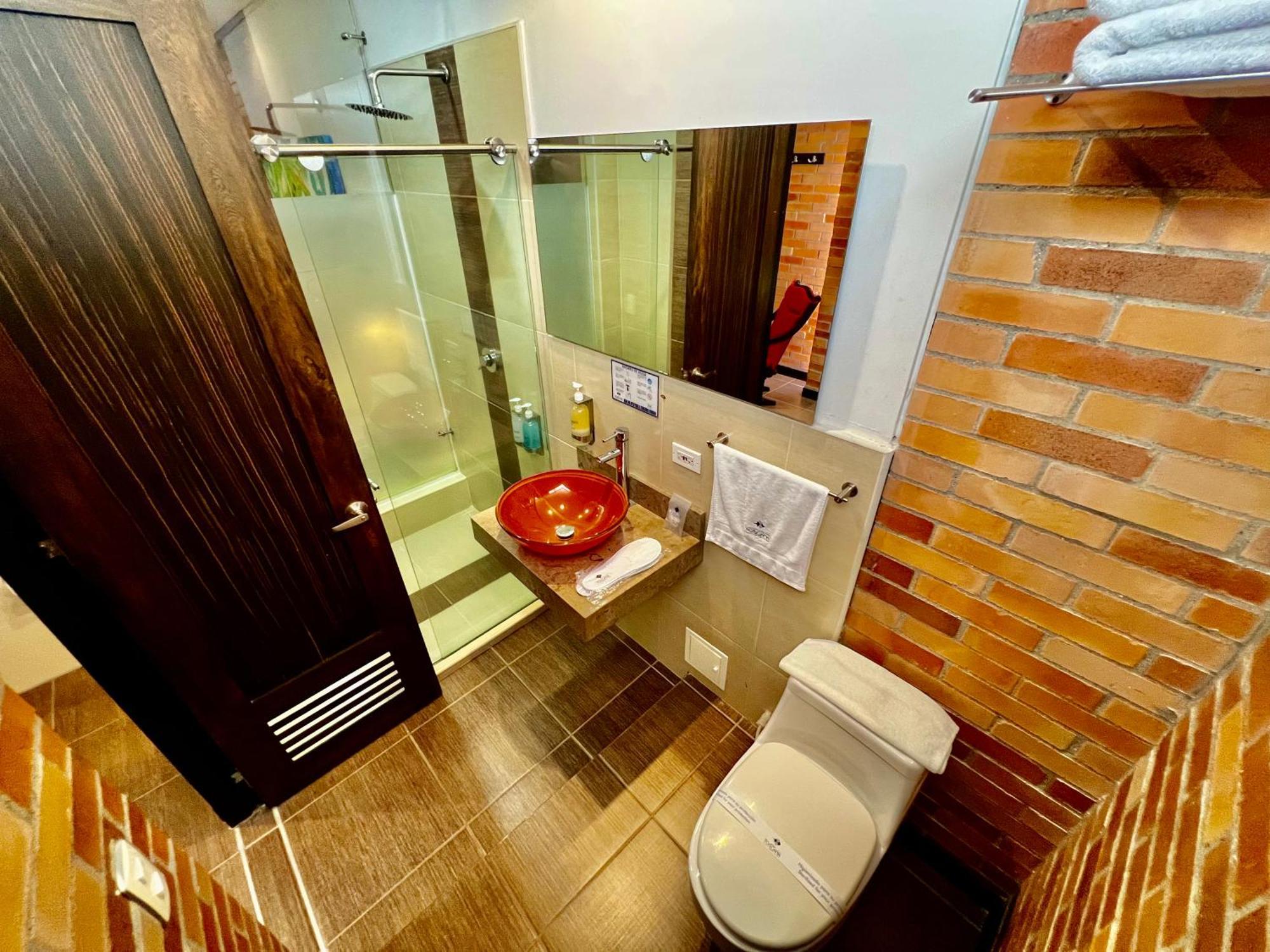 ריונגרו Hotel Toscana Oriente מראה חיצוני תמונה