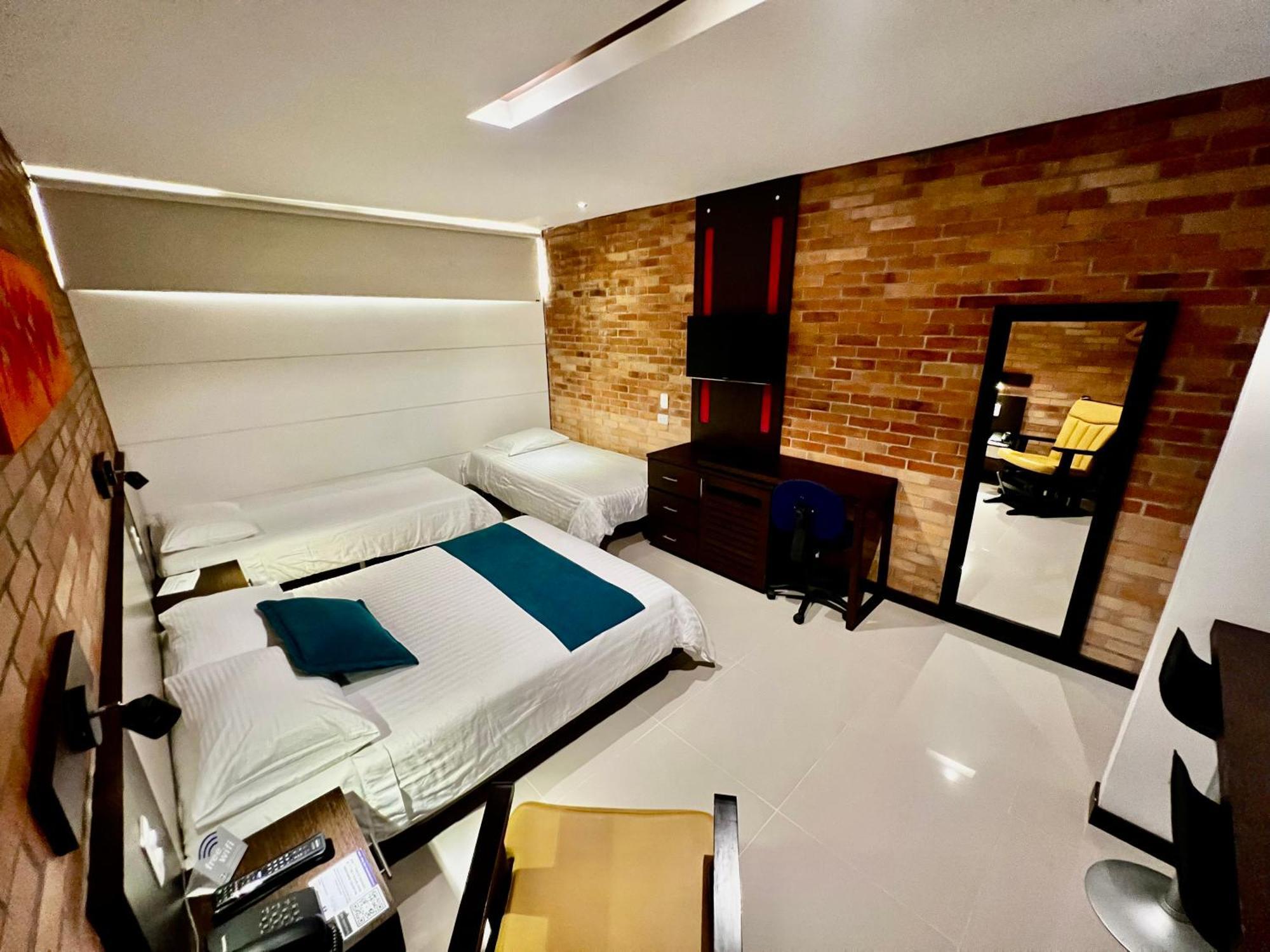 ריונגרו Hotel Toscana Oriente מראה חיצוני תמונה