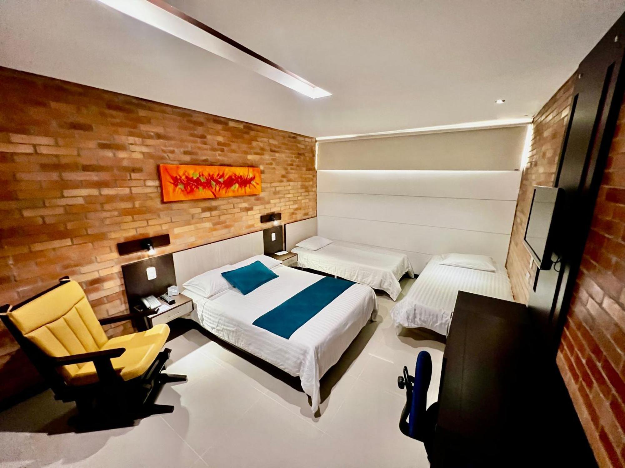 ריונגרו Hotel Toscana Oriente מראה חיצוני תמונה
